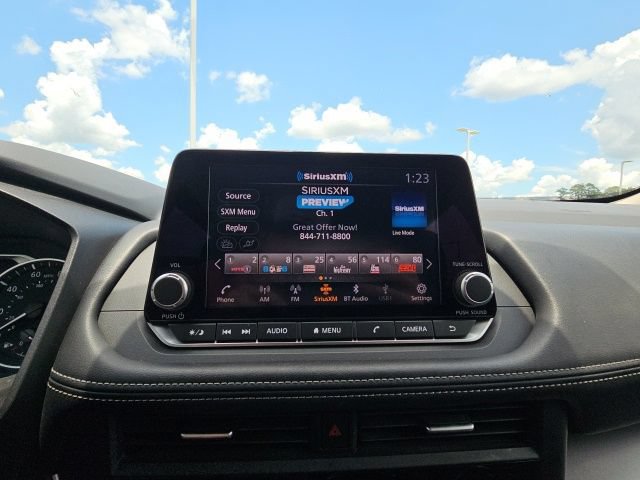 Used 2025 Nissan Rogue SV FWD image 37