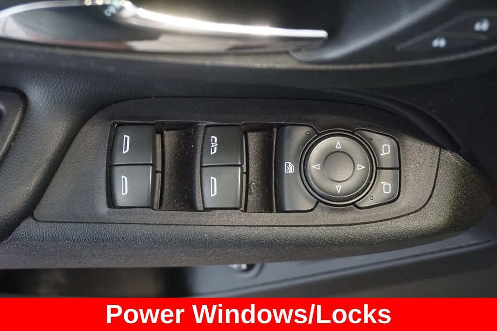 Used 2018 Chevrolet Equinox Premier AWD/4WD image 5