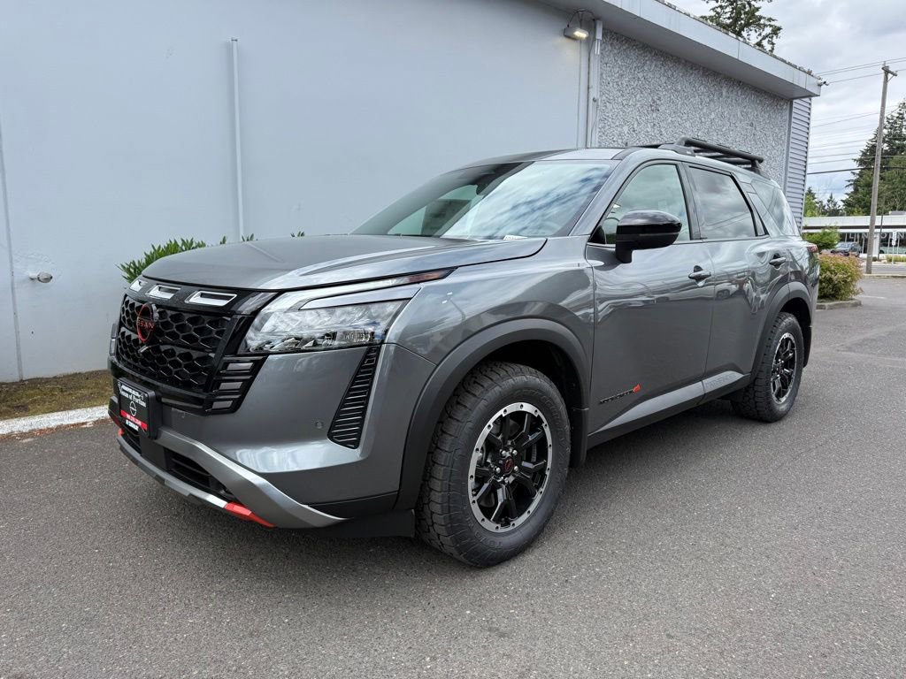 New 2026 Nissan Pathfinder Rock Creek w/ Rock Creek Premium Package