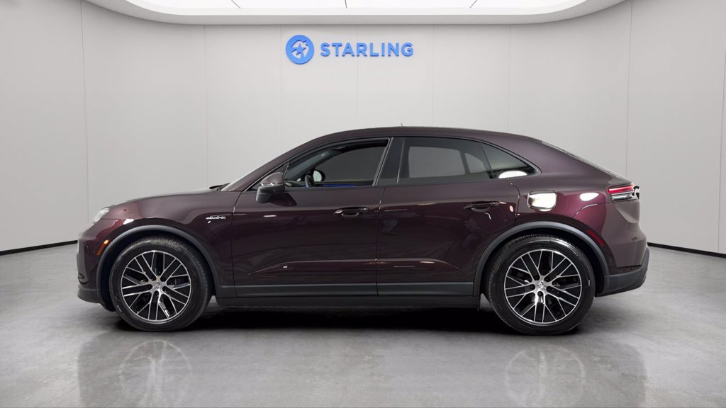 Used 2025 Porsche Macan Electric w/ Premium Package RWD image 3