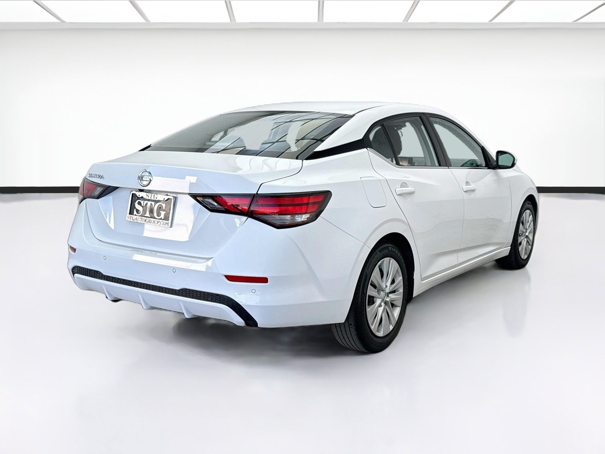 Used 2023 Nissan Sentra S FWD image 4