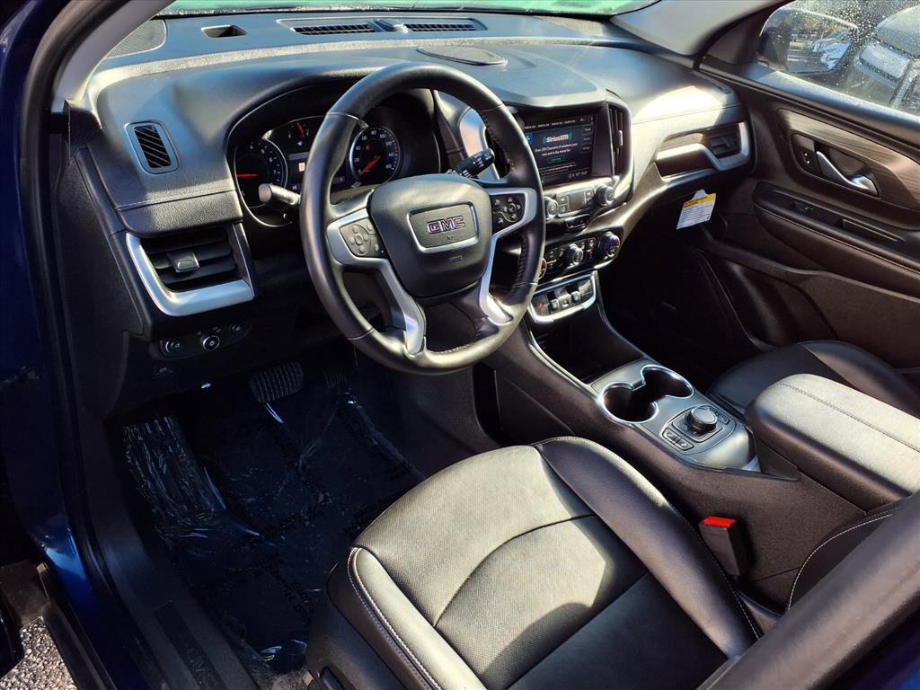 Used 2022 GMC Terrain SLT w/ Infotainment Package II image 4