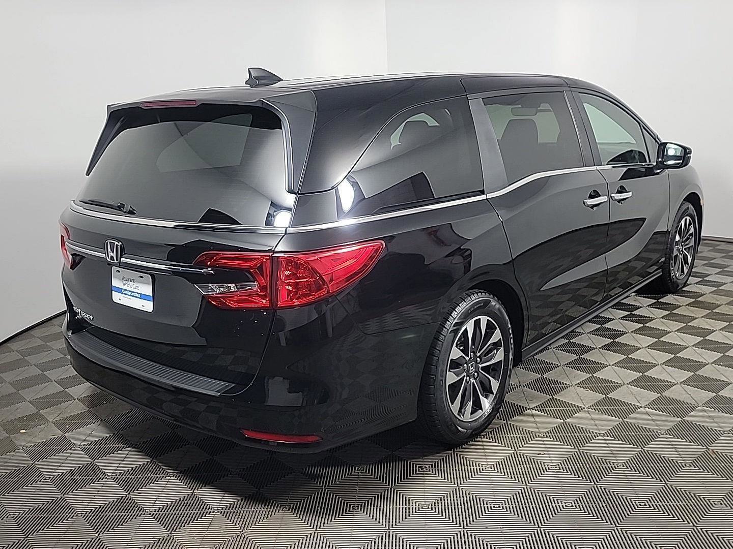 Certified 2024 Honda Odyssey EX-L image 4