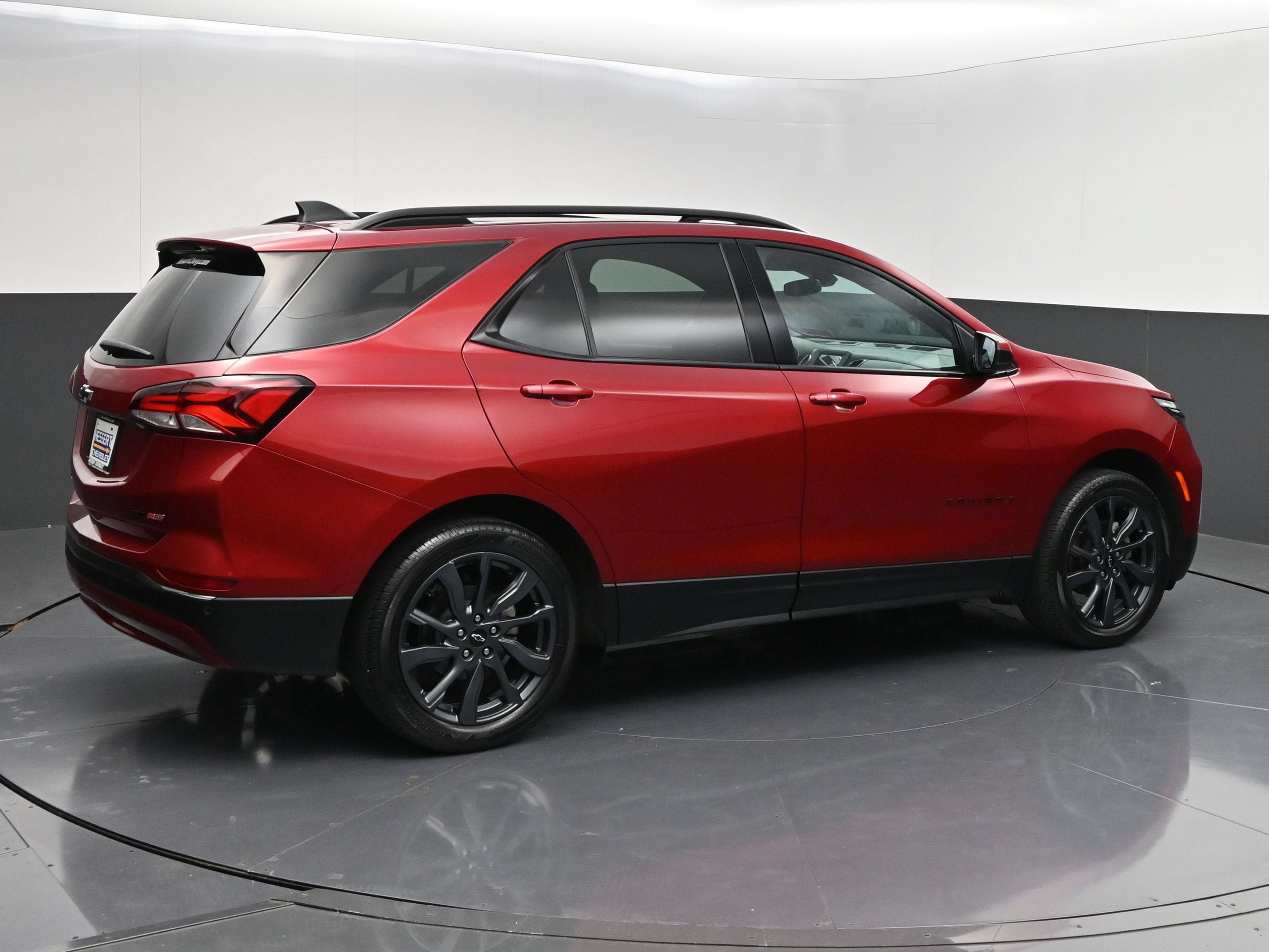 Certified 2023 Chevrolet Equinox RS FWD image 7