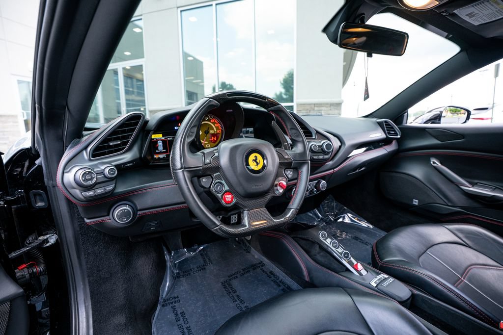 Used 2016 Ferrari 488 GTB RWD image 32