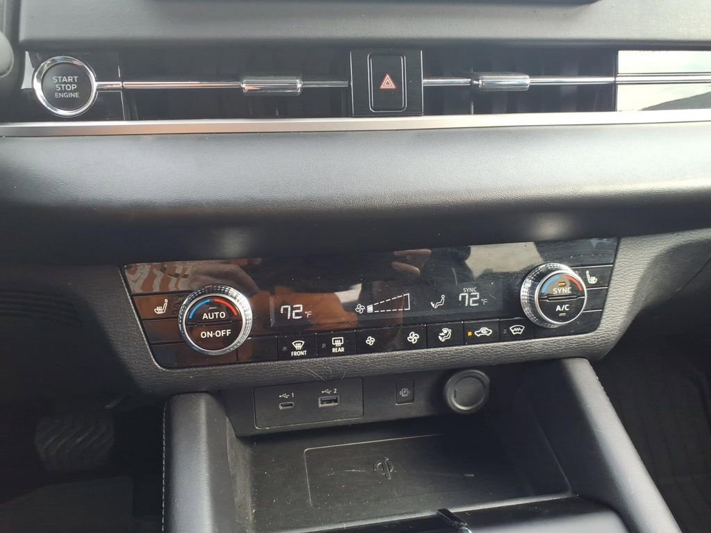 Used 2024 Mitsubishi Outlander SE Black Edition image 20