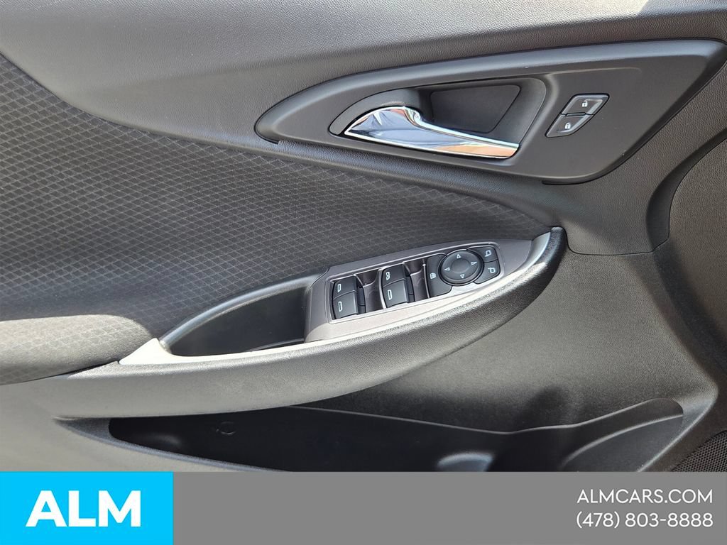 Used 2024 Chevrolet Malibu LT FWD image 30