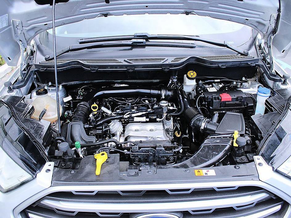 Used 2019 Ford EcoSport SE w/ SE Convenience Package image 24