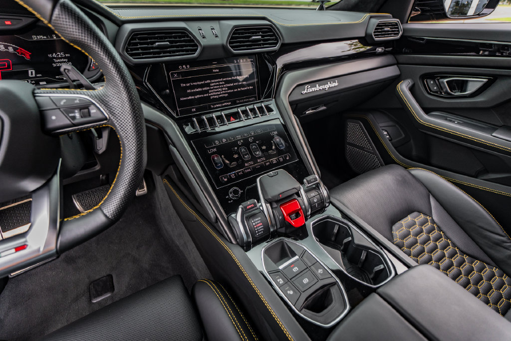 Used 2023 Lamborghini Urus S AWD/4WD image 24