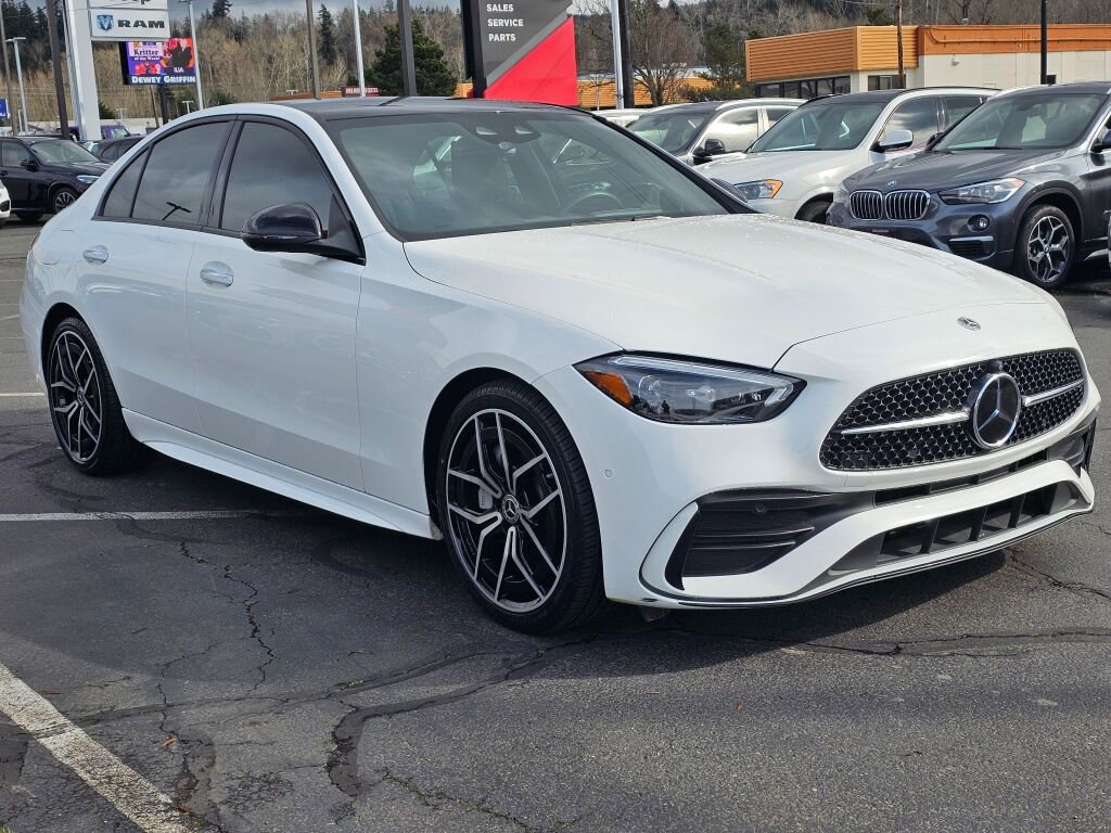 Used 2024 Mercedes-Benz C 300 4MATIC Sedan w/ Pinnacle Trim Package image 7