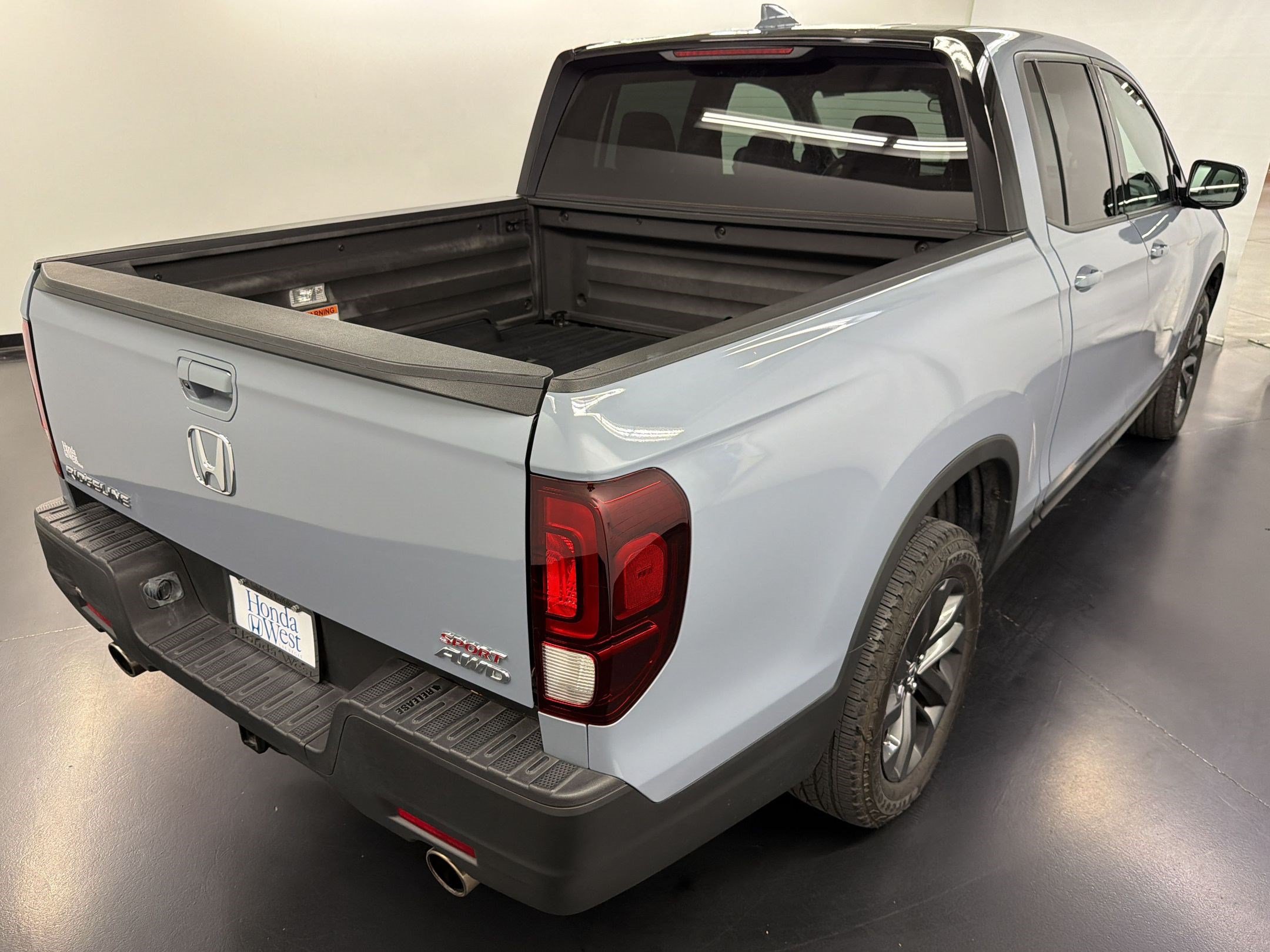 Certified 2023 Honda Ridgeline Sport image 9