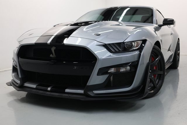 Used 2022 Ford Mustang Shelby GT500 w/ Carbon Fiber Track Pack RWD image 59