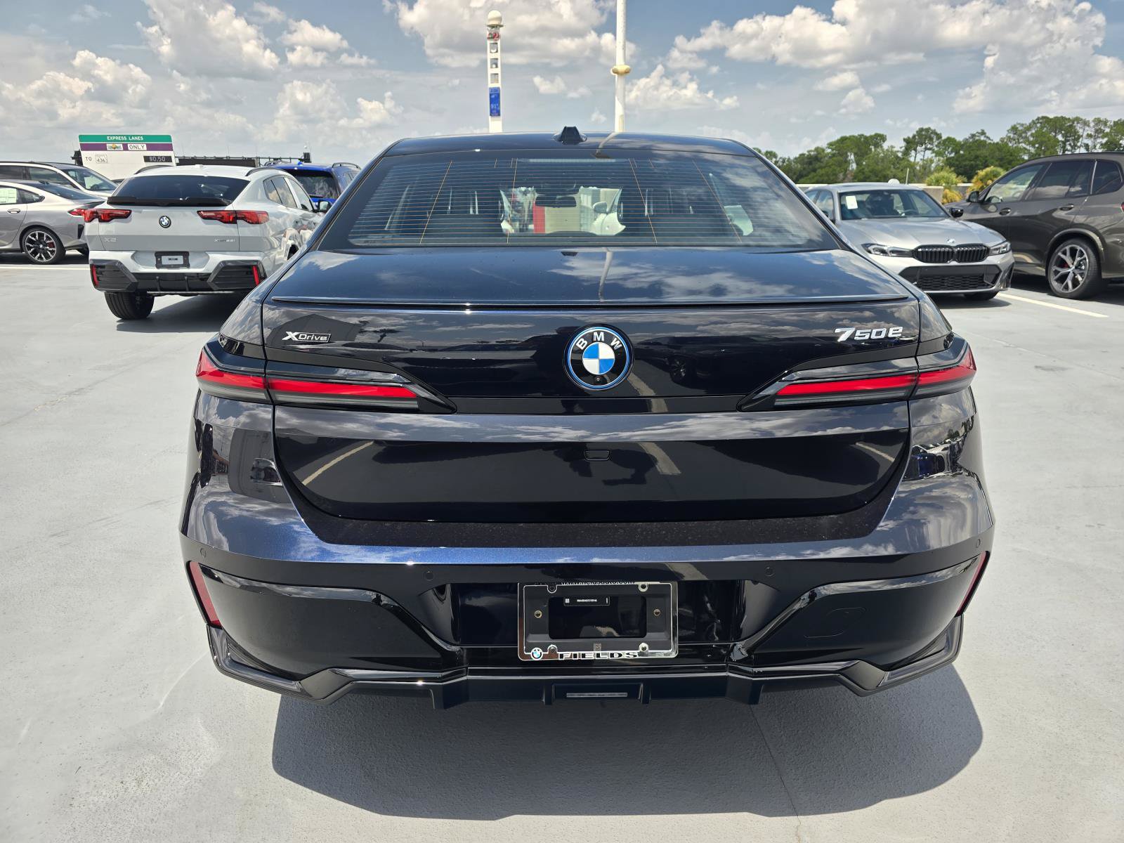 New 2026 BMW 750e xDrive AWD/4WD image 3