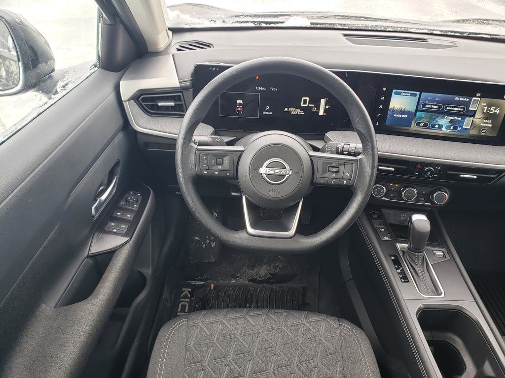 Certified 2025 Nissan Kicks SV w/ SV Premium Package image 21