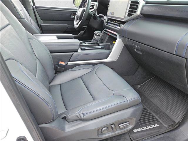 Used 2024 Toyota Sequoia Platinum AWD/4WD image 21