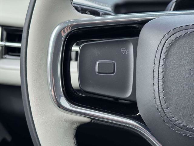 Used 2025 Lincoln Navigator L Reserve image 22