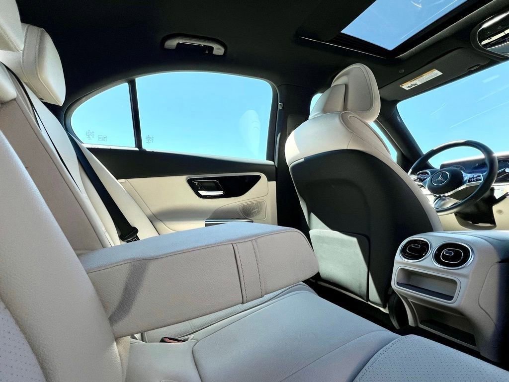Certified 2022 Mercedes-Benz C 300 4MATIC Sedan image 17