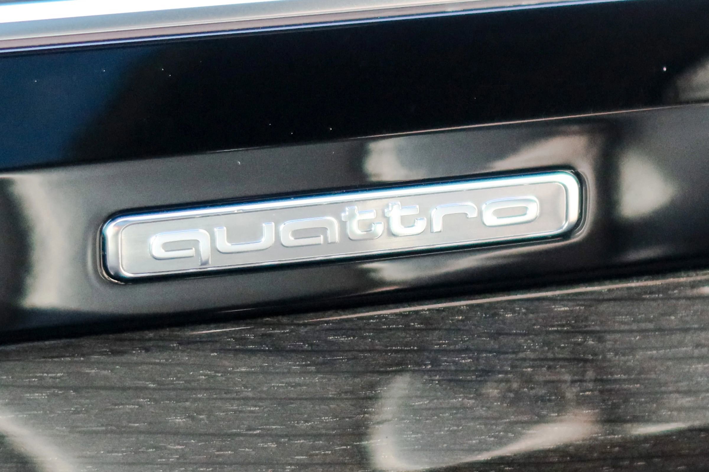 Used 2018 Audi Q7 3.0T Prestige w/ Prestige Package image 27