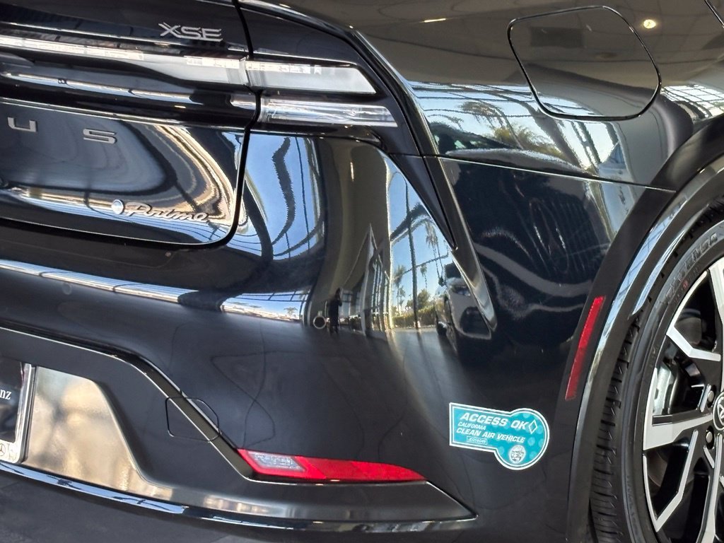 Used 2024 Toyota Prius Prime FWD image 5