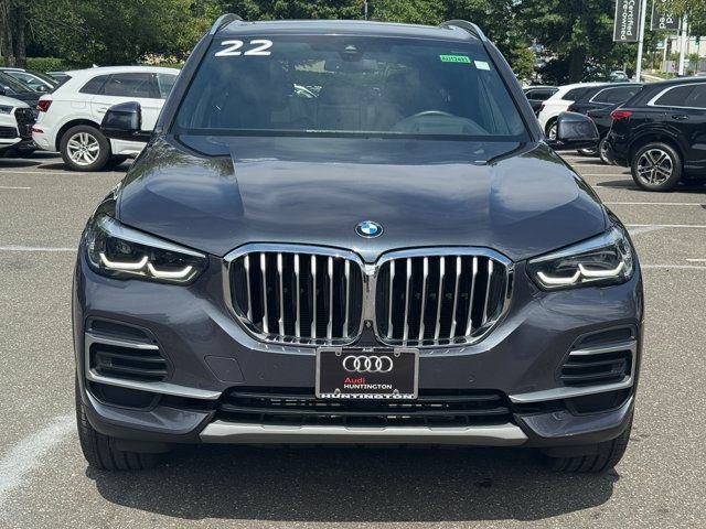 Used 2022 BMW X5 xDrive40i w/ Premium Package AWD/4WD image 2