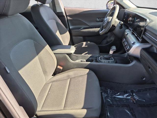 Used 2024 Hyundai Kona SE FWD image 20