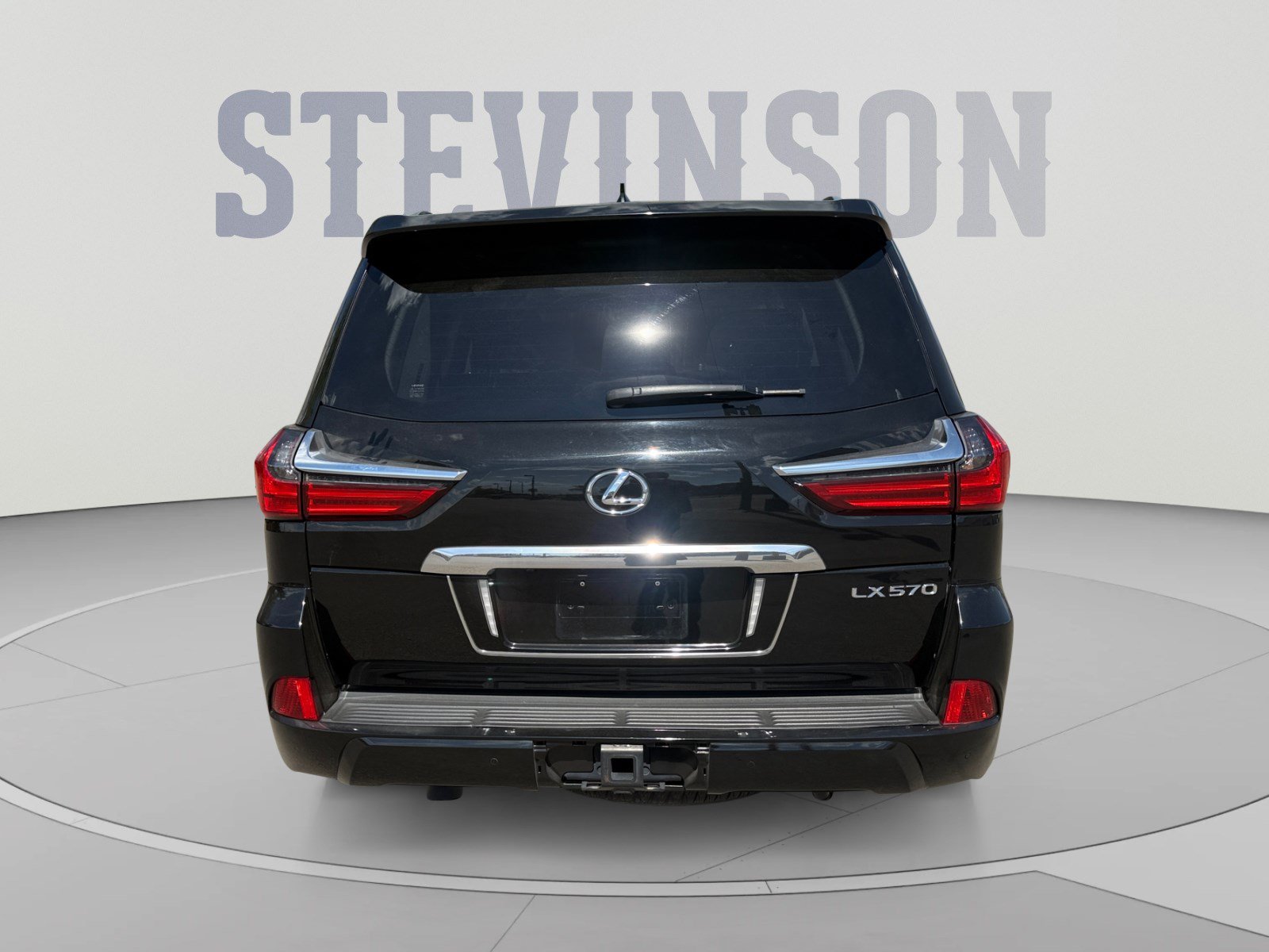 Used 2020 Lexus LX 570 4WD w/ Luxury Package image 4