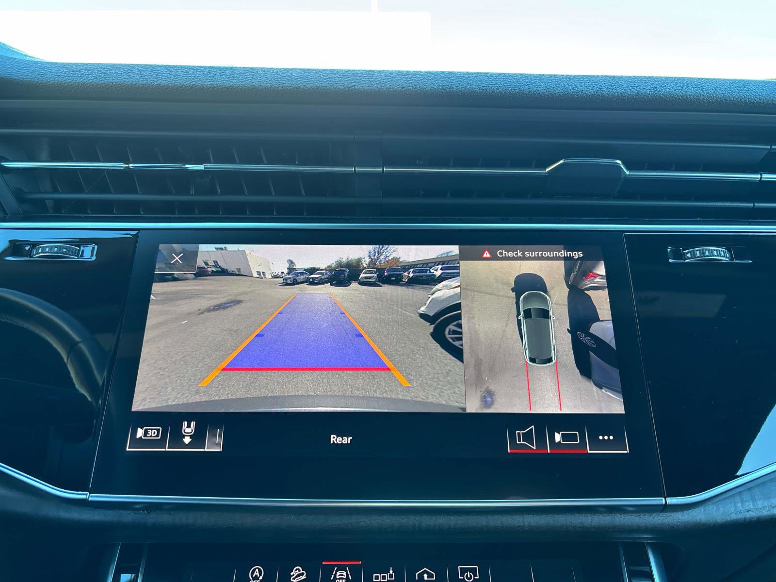 Used 2019 Audi Q8 Premium Plus w/ Premium Plus image 24