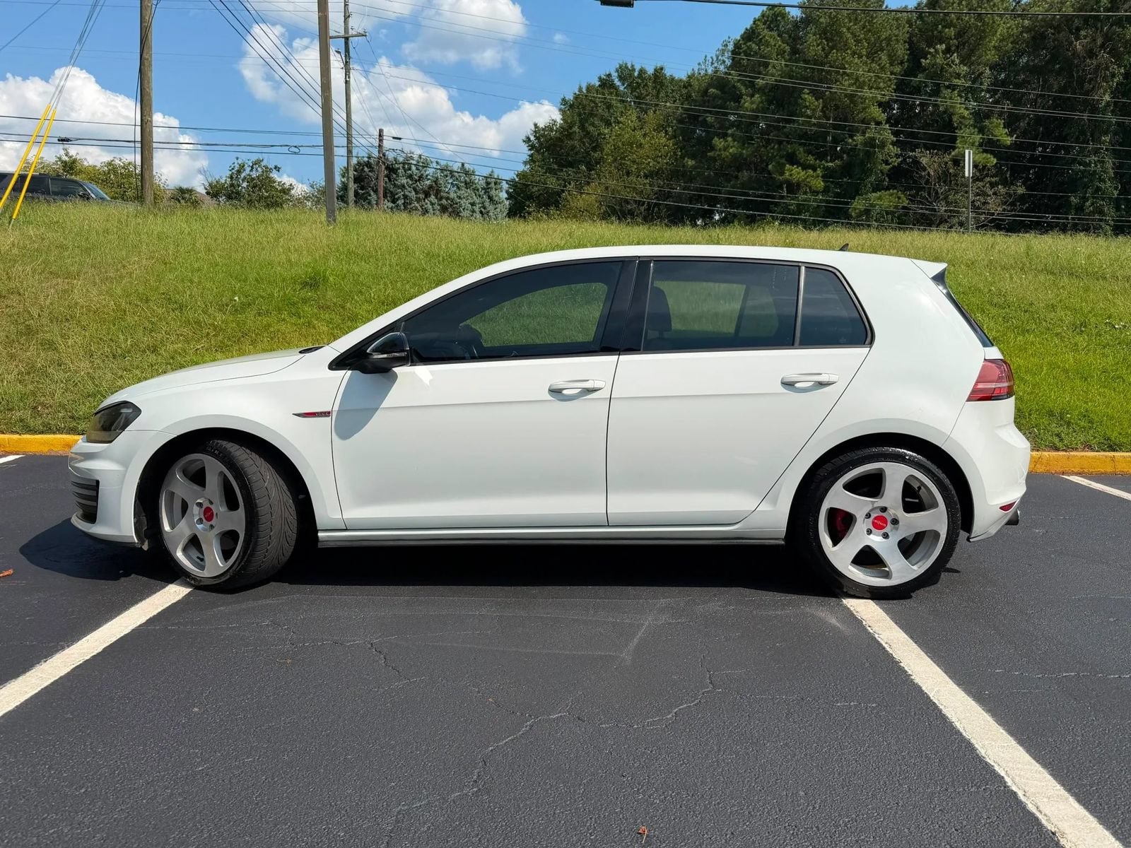 Used 2017 Volkswagen GTI S FWD image 4