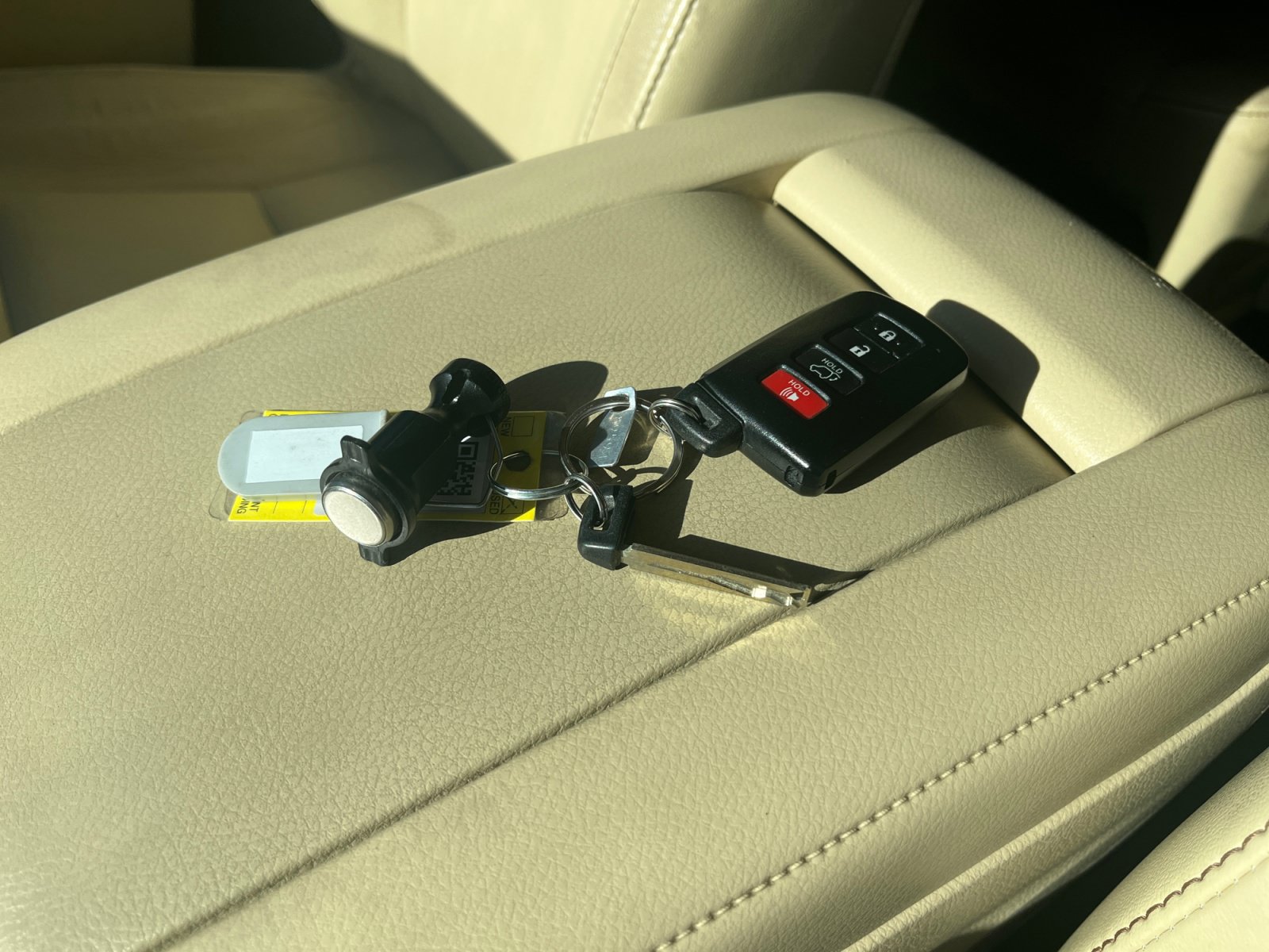 Used 2016 Toyota Highlander XLE FWD image 34