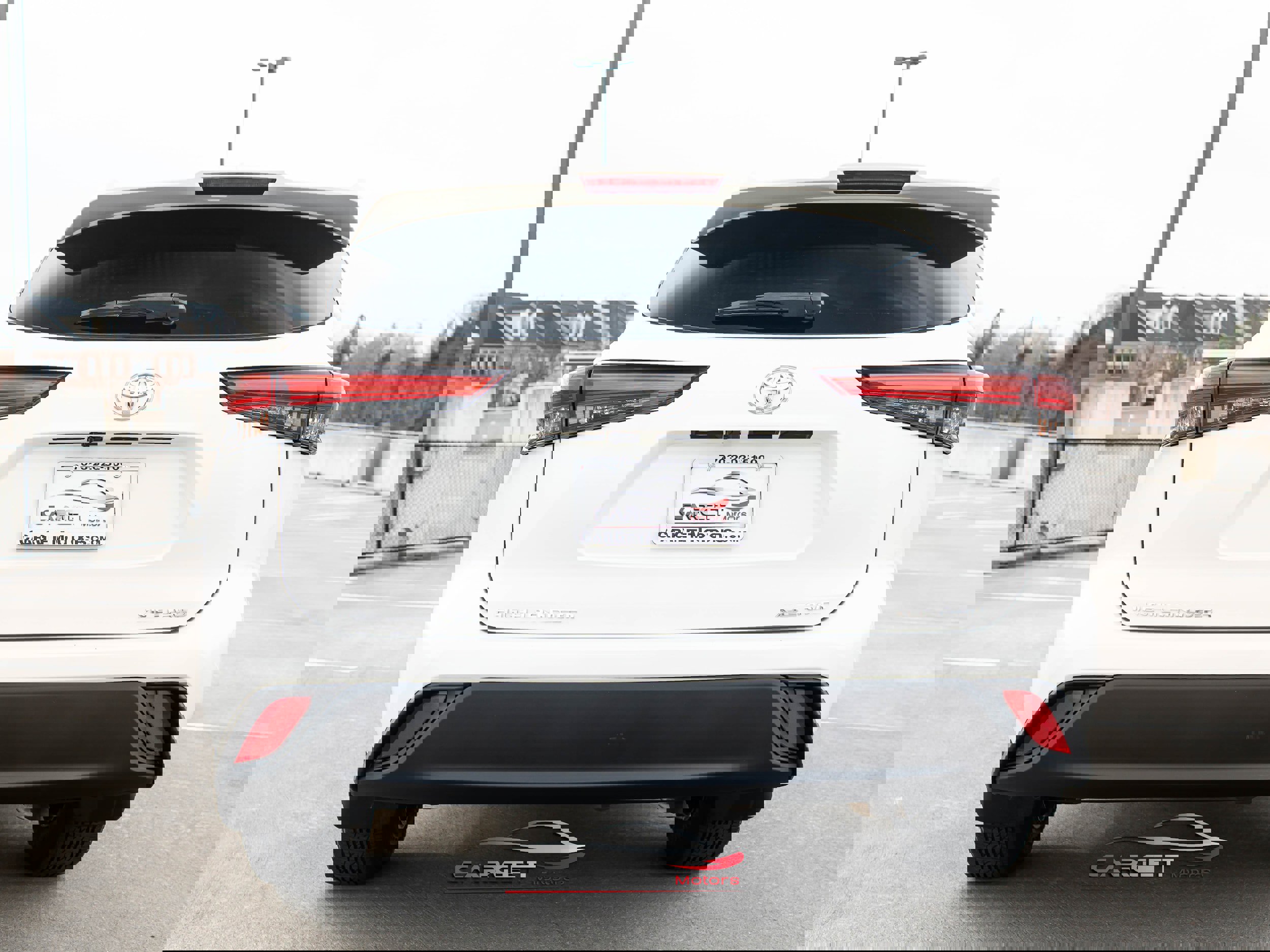 Used 2021 Toyota Highlander XLE image 6