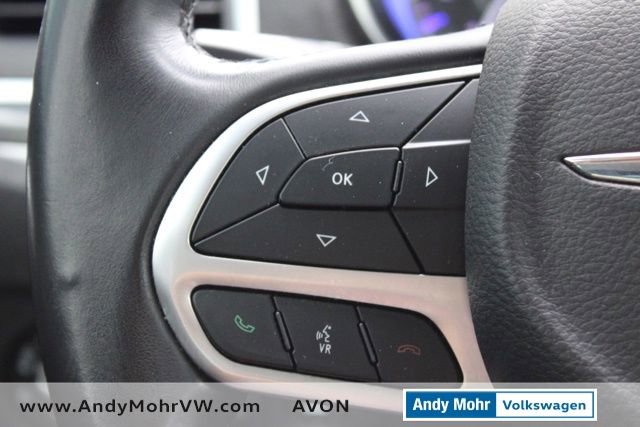 Used 2018 Chrysler 300 Touring w/ Driver Convenience Group image 29