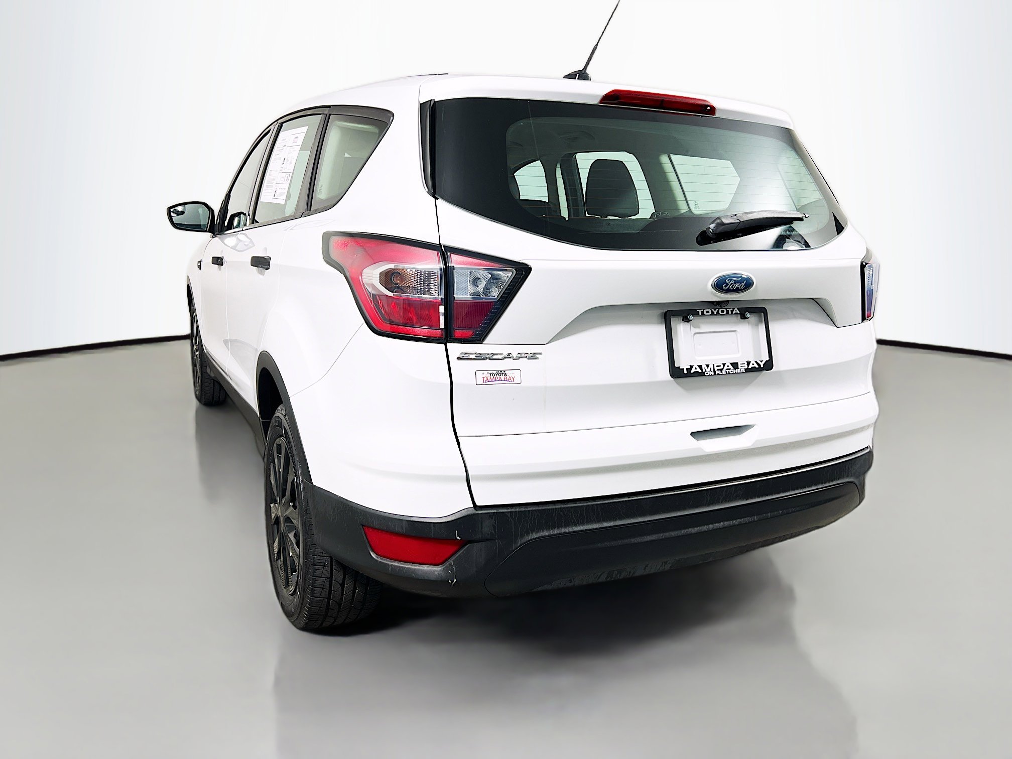 Used 2017 Ford Escape S image 8