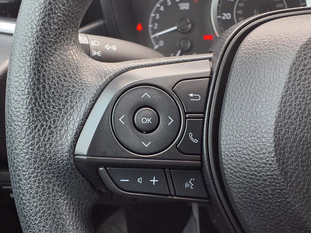 Used 2022 Toyota Corolla LE image 14
