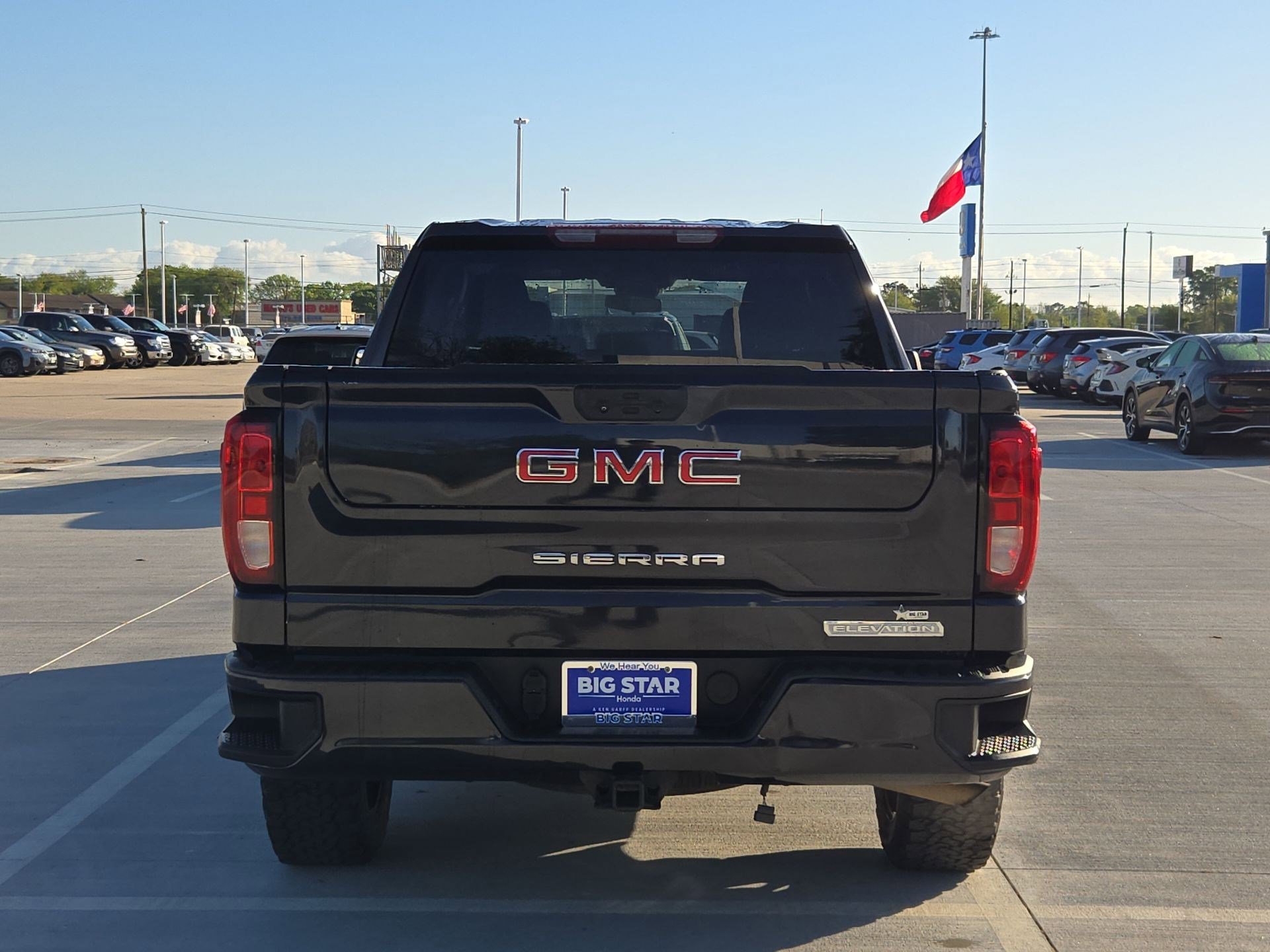 Used 2022 GMC Sierra 1500 Elevation image 5