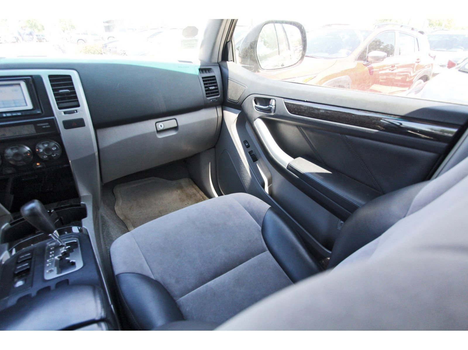 Used 2009 Toyota 4Runner SR5 image 10