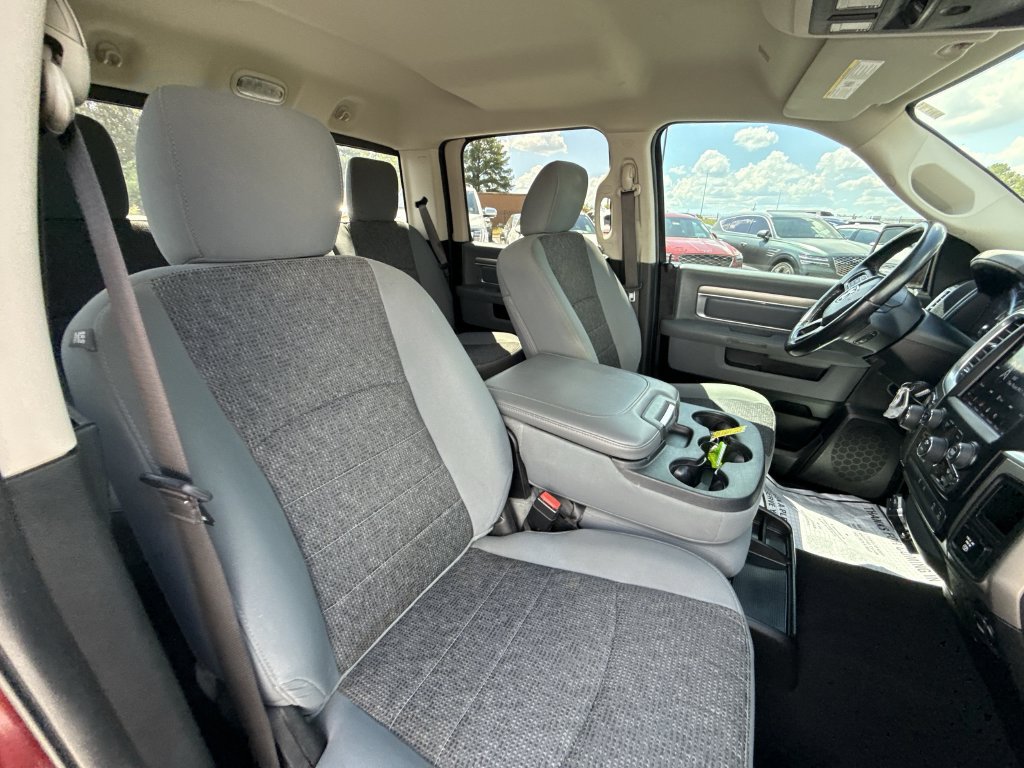Used 2019 RAM 1500 Big Horn RWD image 31