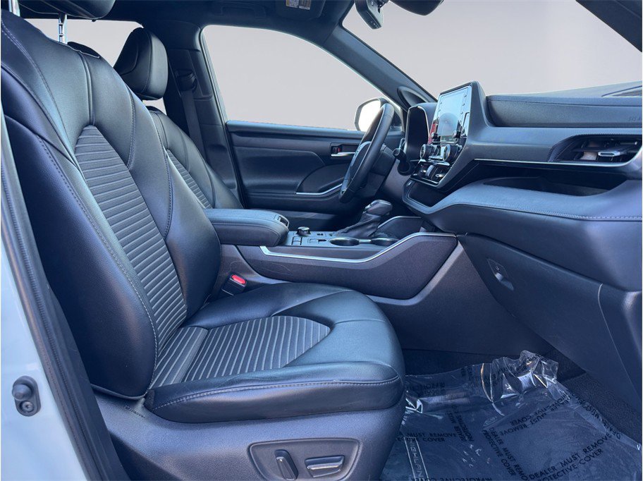 Used 2021 Toyota Highlander XSE image 20