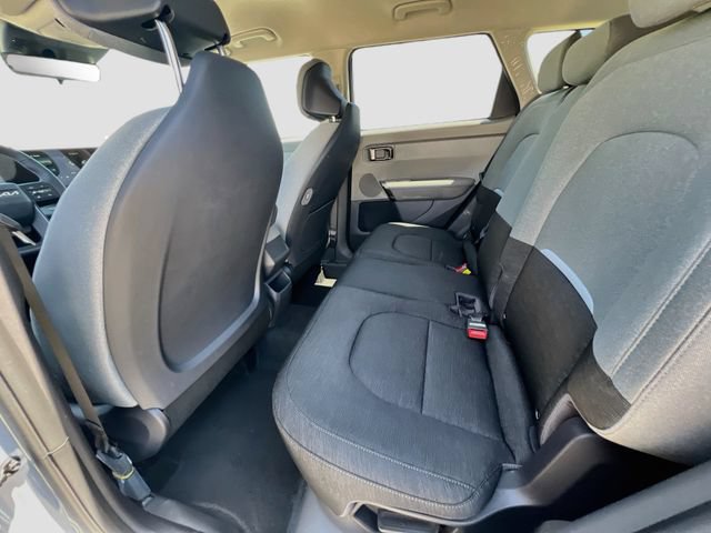 New 2027 Kia Seltos S FWD image 23