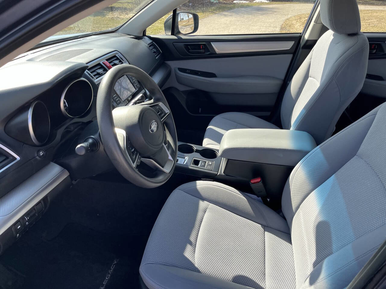 Used 2018 Subaru Legacy 2.5i AWD/4WD image 12