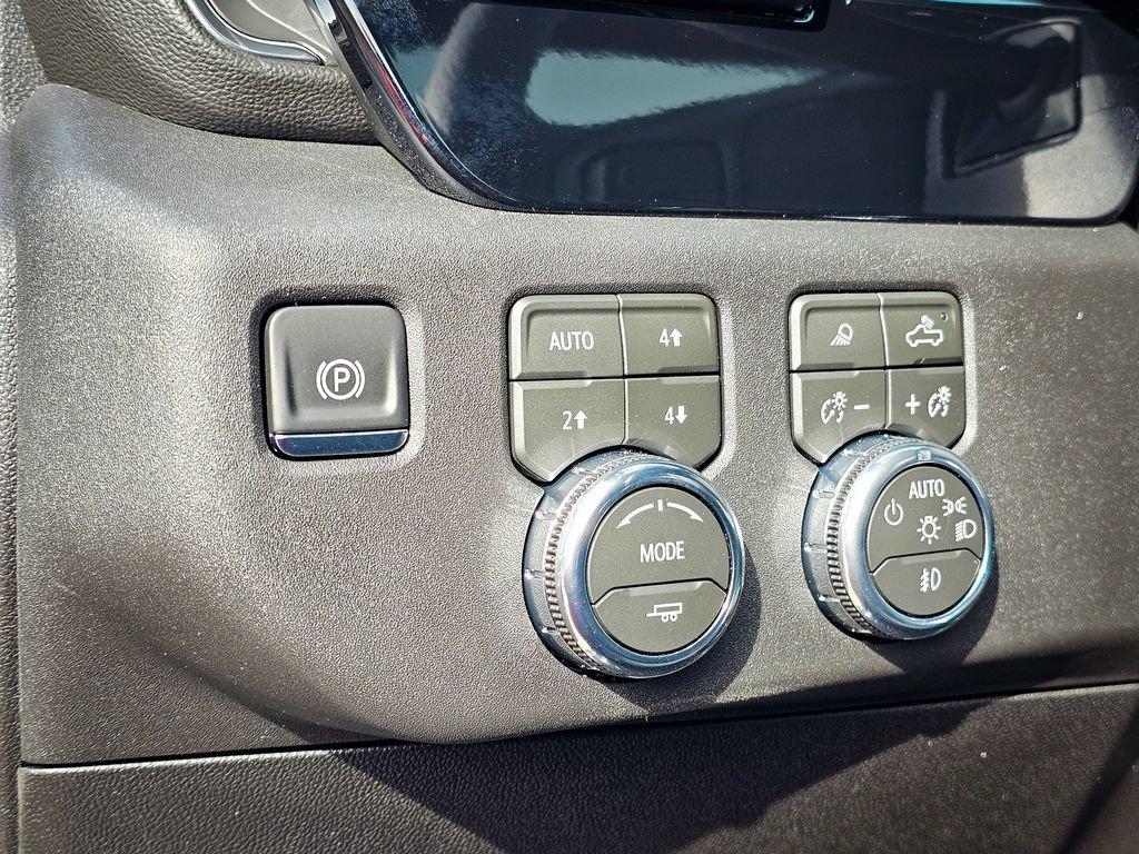 New 2026 GMC Sierra 2500 SLT w/ Max Trailering Package image 18