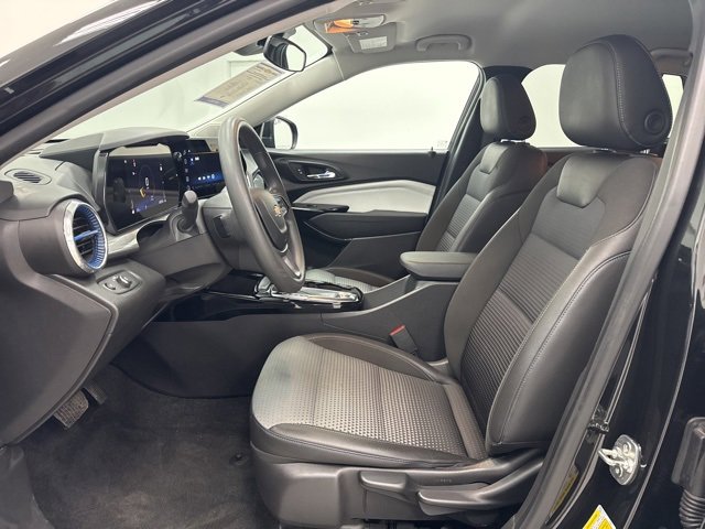 Used 2024 Chevrolet Trax LT image 23