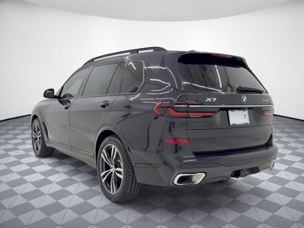 Certified 2024 BMW X7 xDrive40i w/ M Sport Package AWD/4WD image 3