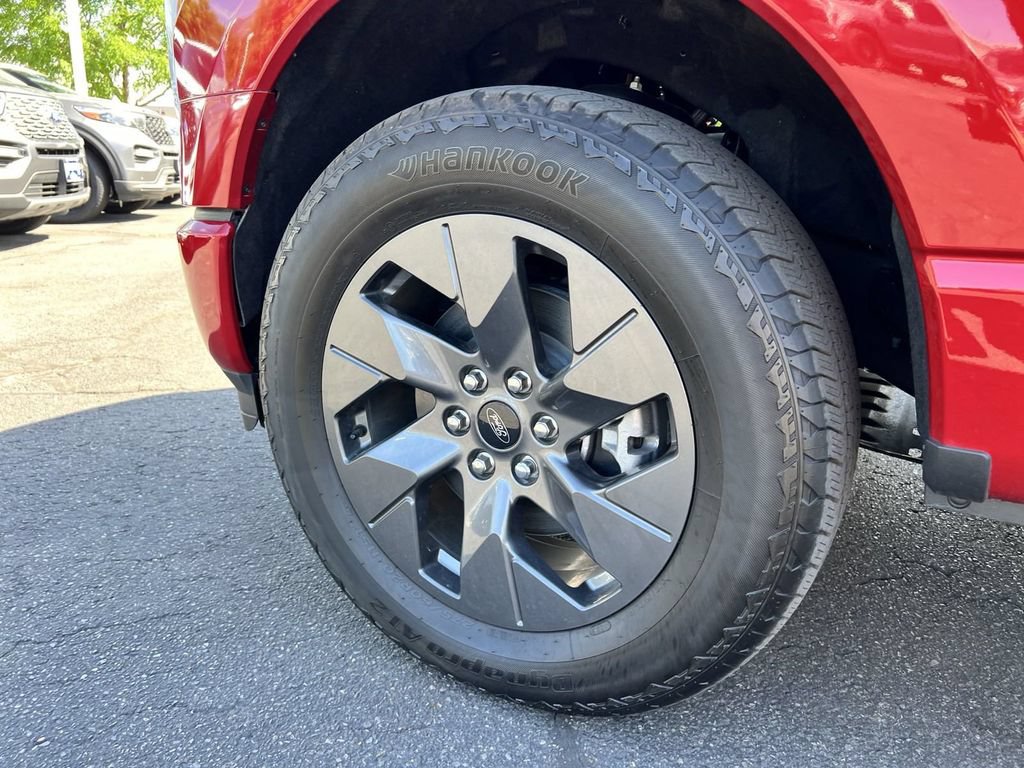 New 2023 Ford F150 Lightning Lariat AWD/4WD image 37