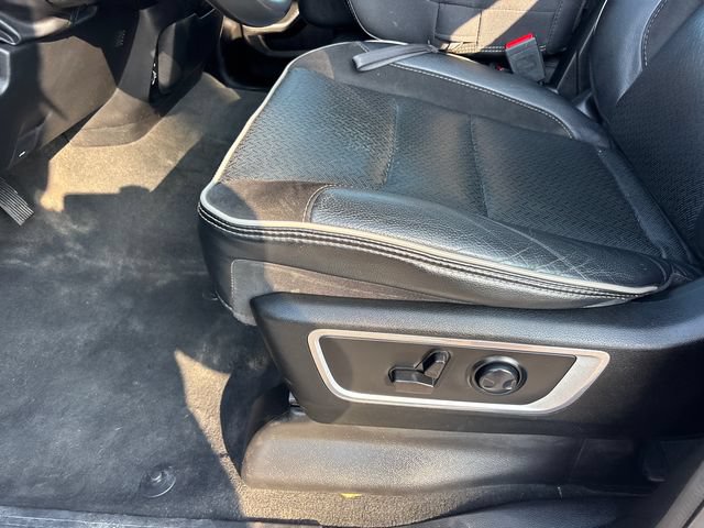 Used 2023 RAM 1500 Laramie AWD/4WD image 6