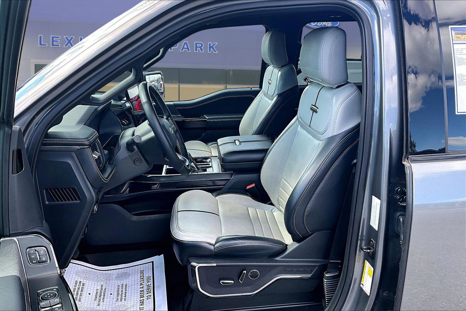 Used 2023 Ford F150 Lightning Platinum image 23