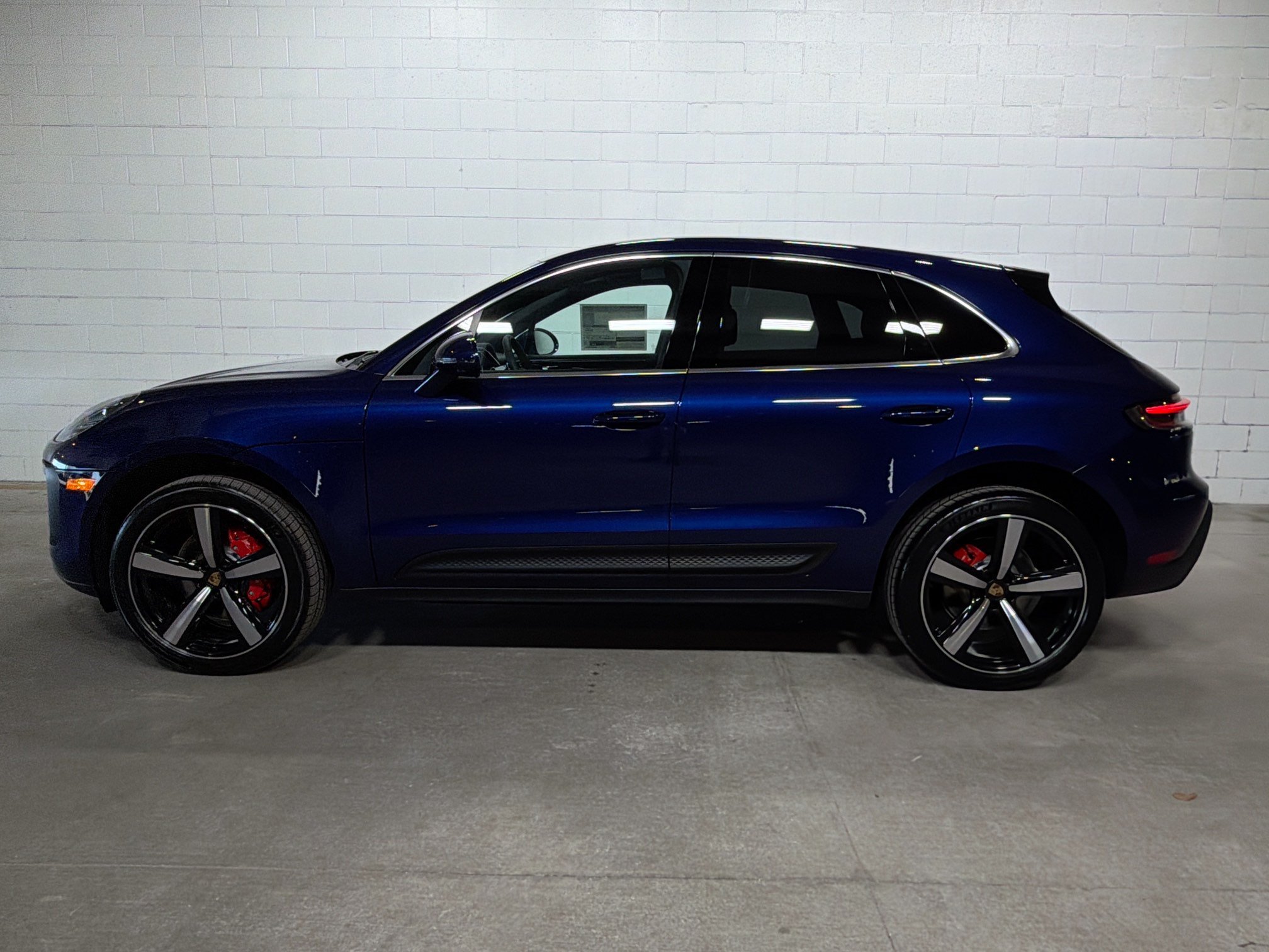 Certified 2026 Porsche Macan S AWD/4WD image 2
