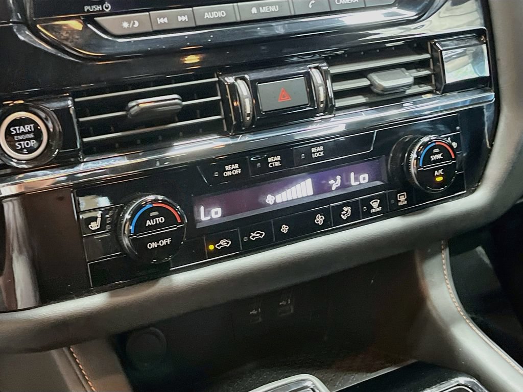 Used 2024 Nissan Pathfinder Rock Creek AWD/4WD image 15