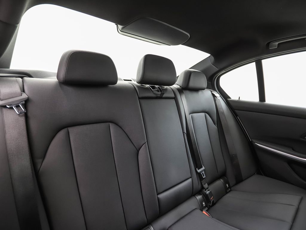 Used 2020 BMW 330i xDrive Sedan w/ Driving Assistance Package image 28