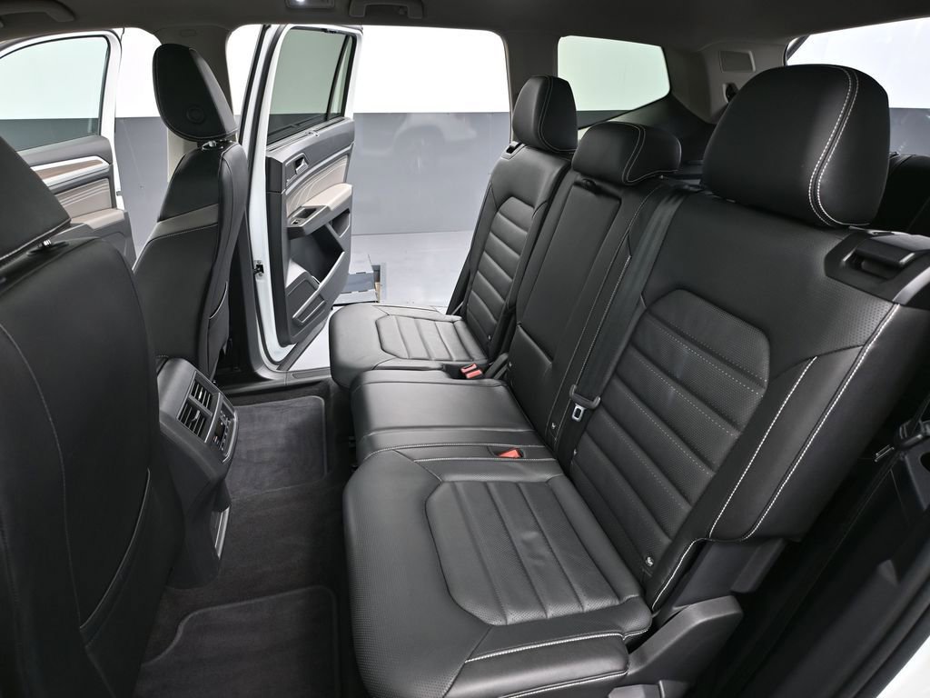 Used 2022 Volkswagen Atlas SEL image 42