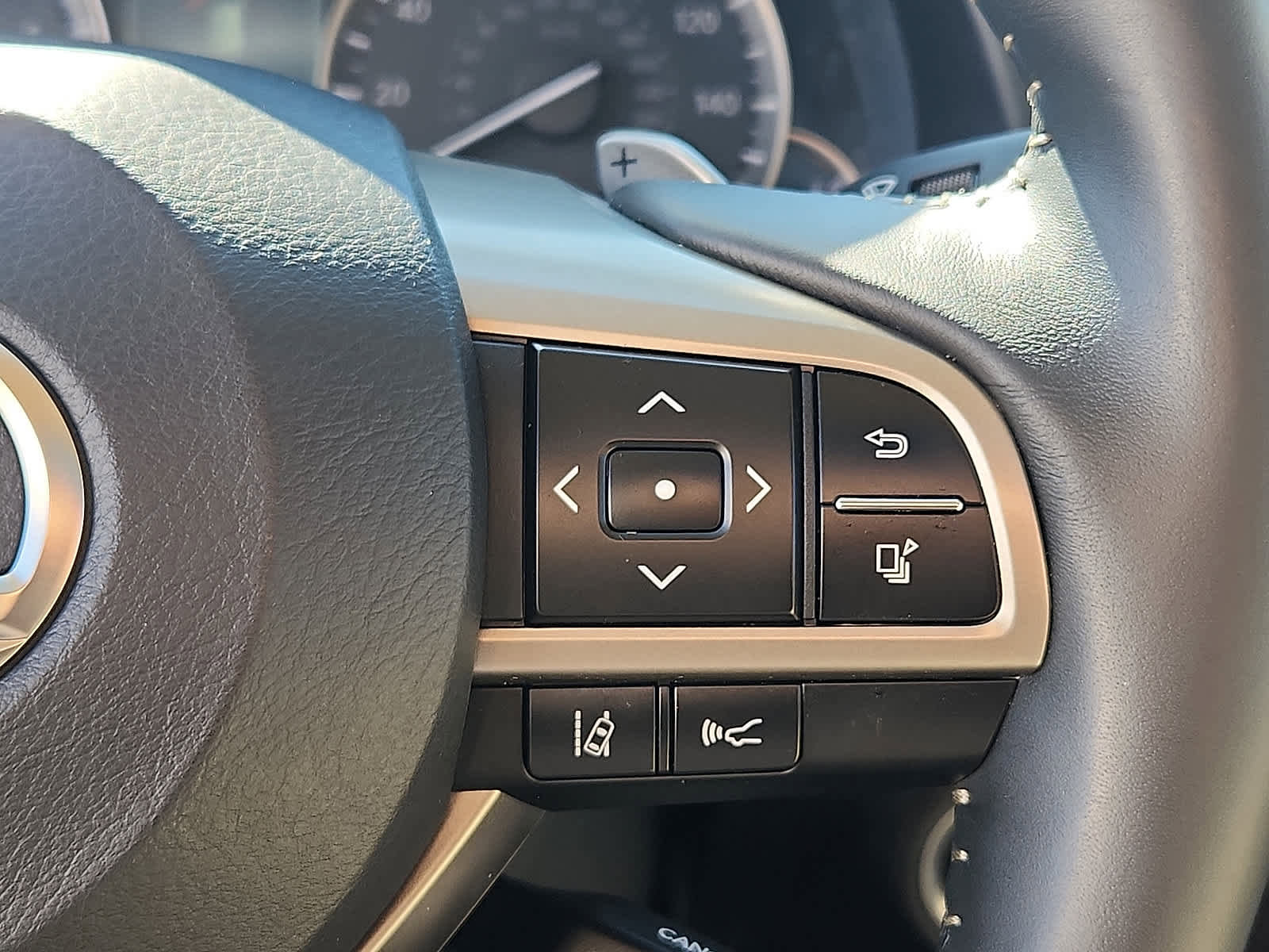 Used 2022 Lexus RX 350 AWD w/ Premium Package image 23